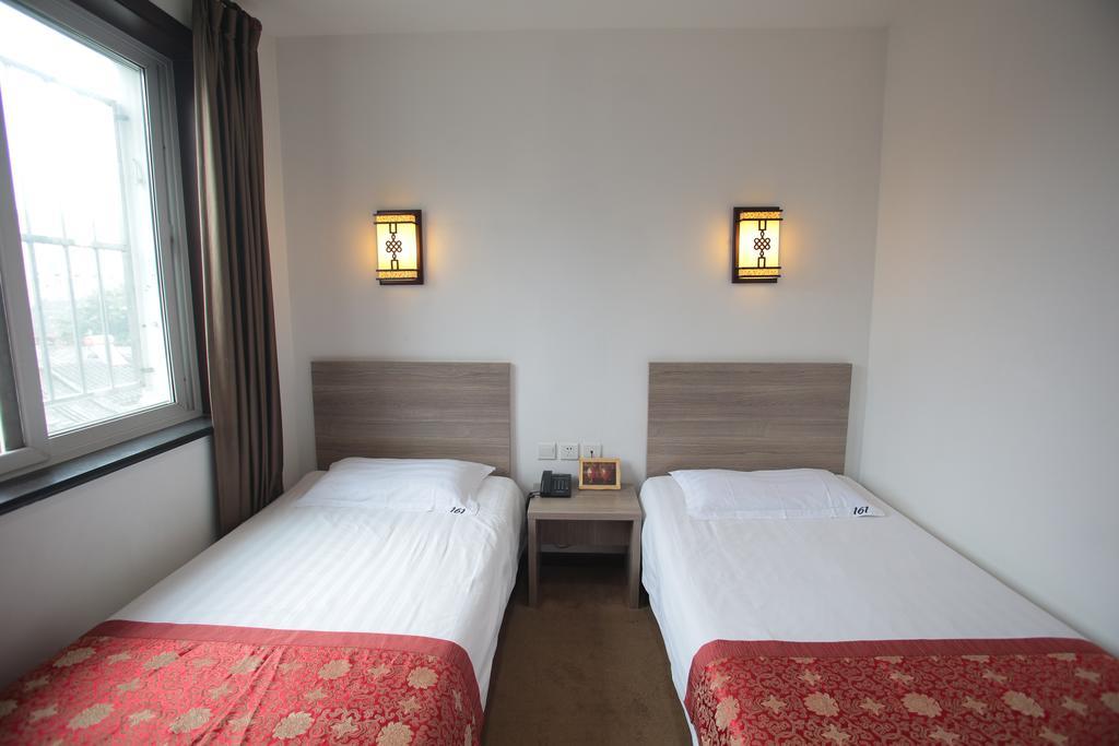 Beijing 161 Wangfujing Hotel Екстер'єр фото