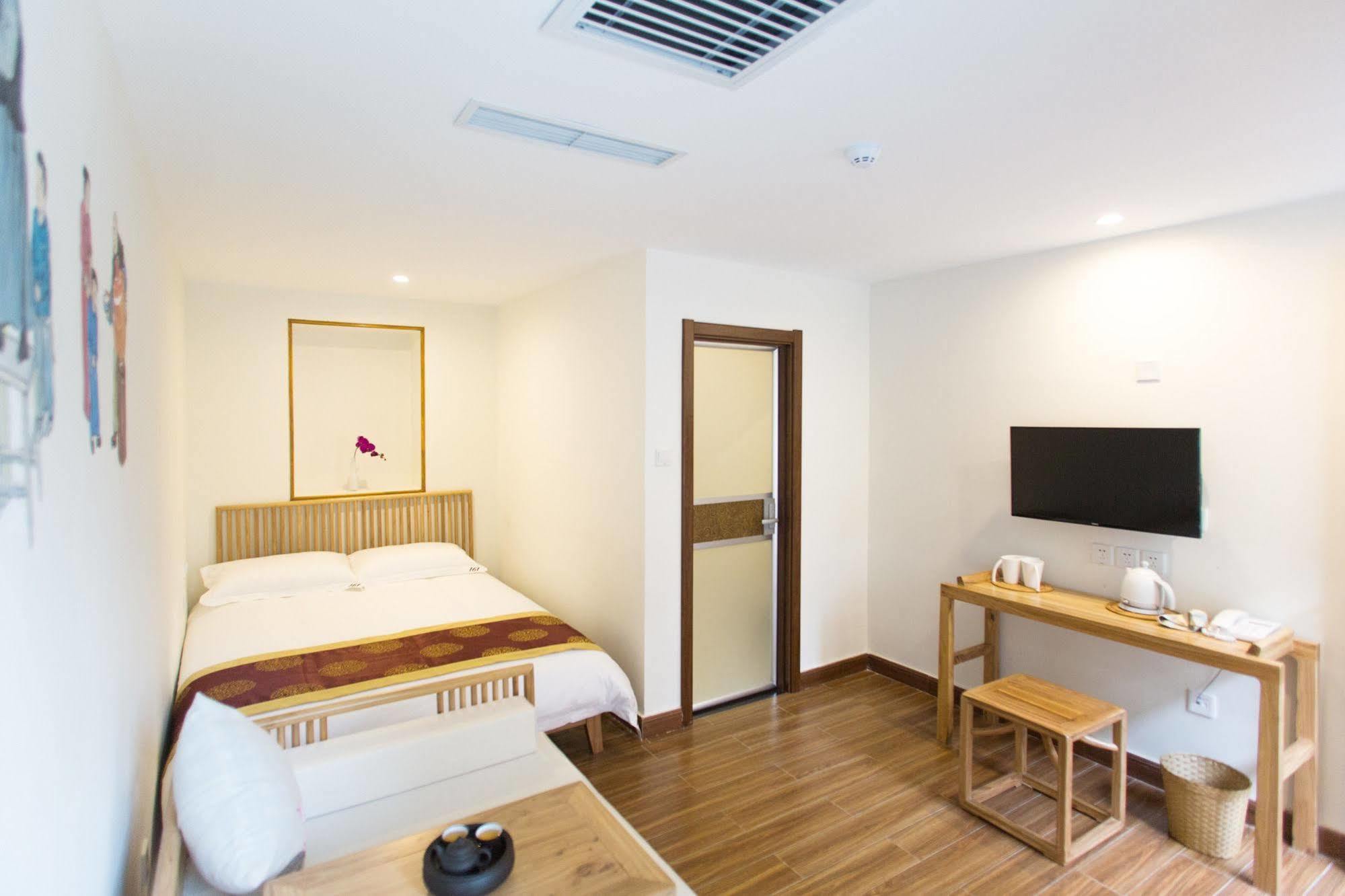 Beijing 161 Wangfujing Hotel Екстер'єр фото